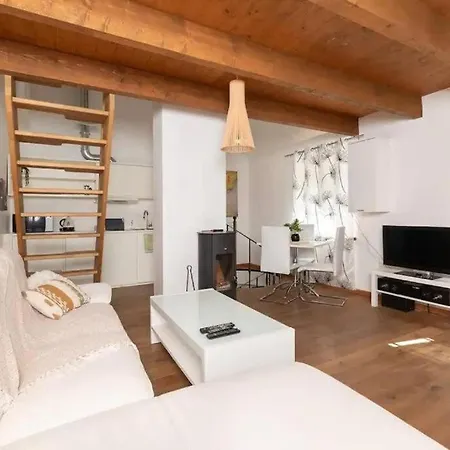 Cozy 3 Story House In Old Town * Tallin