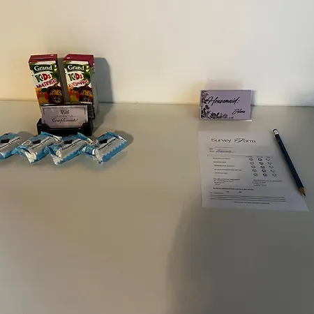 Cozy 3 Story House In Old Town *