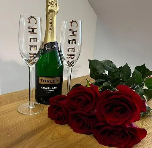 Cozy 3 Story House In Old Town Apartamento Tallin