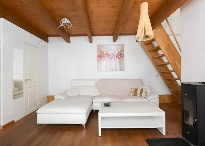 Cozy 3 Story House In Old Town Апартаменти Таллінн