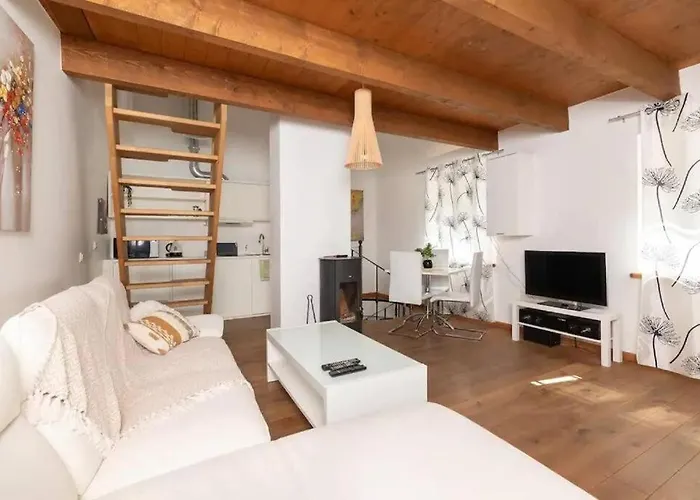 Cozy 3 Story House In Old Town * Tallin