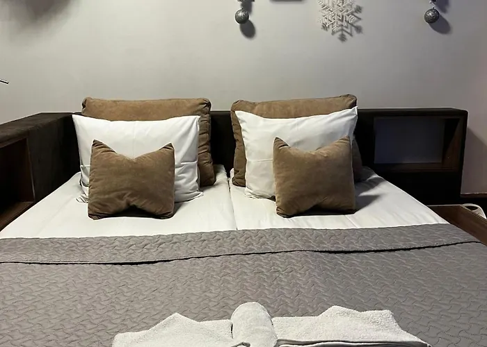 Cozy 3 Story House In Old Town Apartamento Tallin