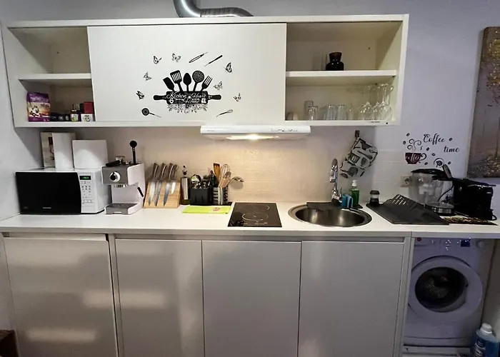 Cozy 3 Story House In Old Town 아파트 탈린