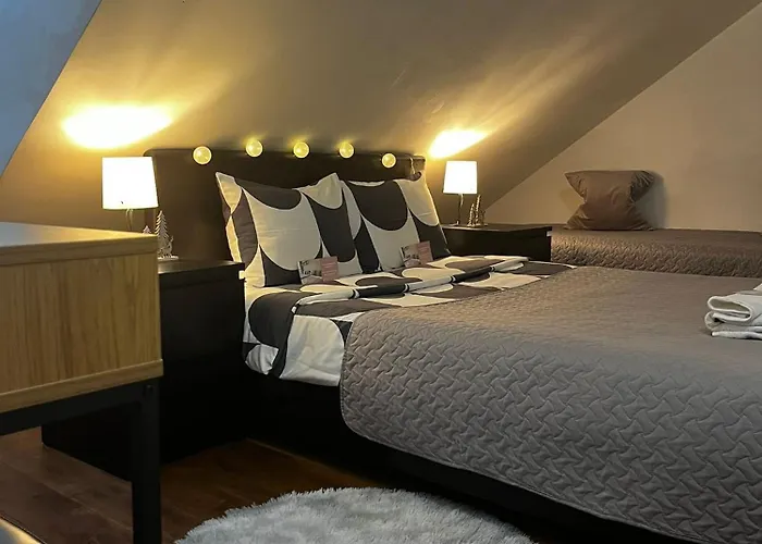 Apartamento Cozy 3 Story House In Old Town