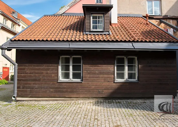 Cozy 3 Story House In Old Town 아파트 탈린