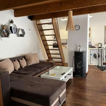 Апартаменти Cozy 3 Story House In Old Town Таллінн