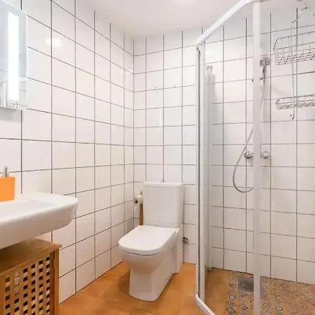 Апартаменти Cozy 3 Story House In Old Town Таллінн