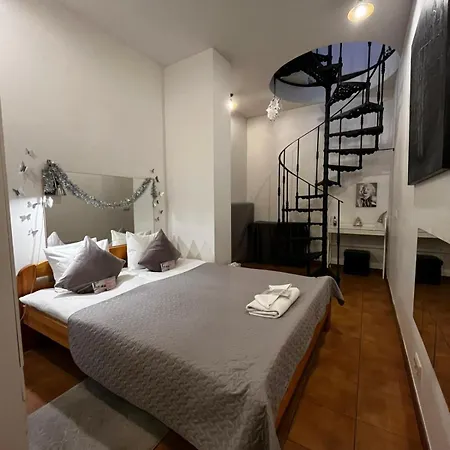 Cozy 3 Story House In Old Town * Таллінн